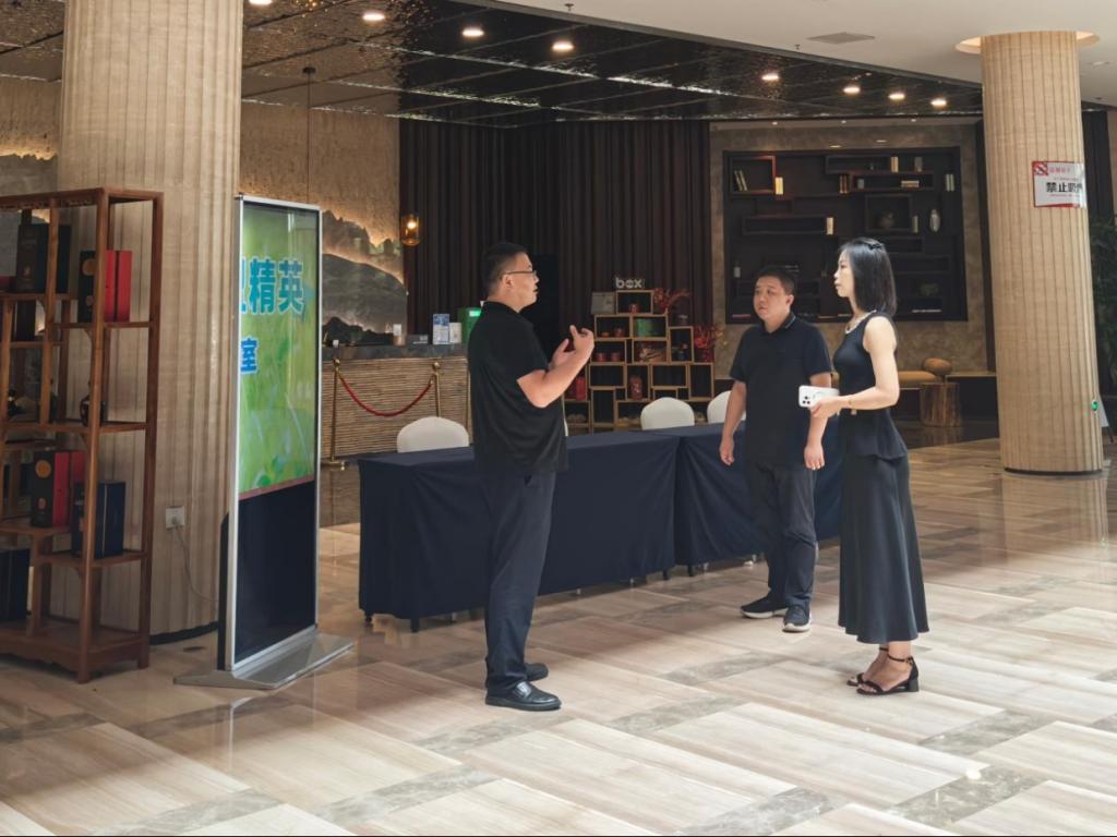 为了更好地了解行业发展趋势以及企业对