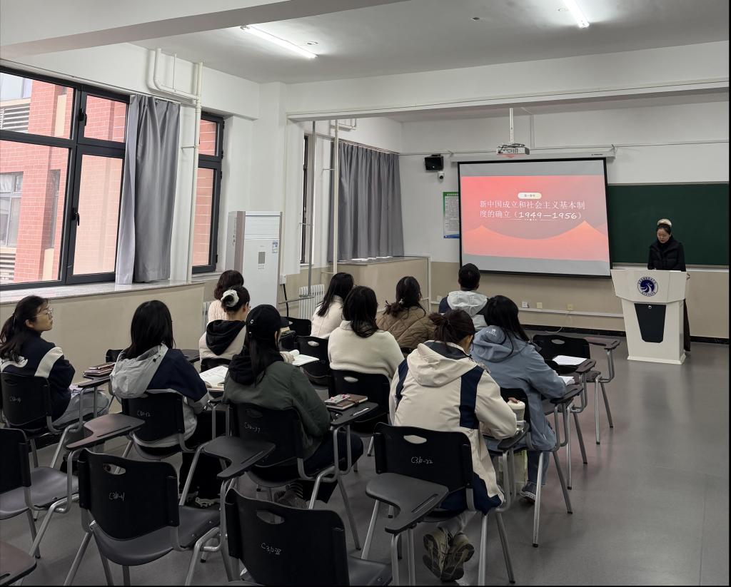 进一步增强党员教师的党性修养和历史责