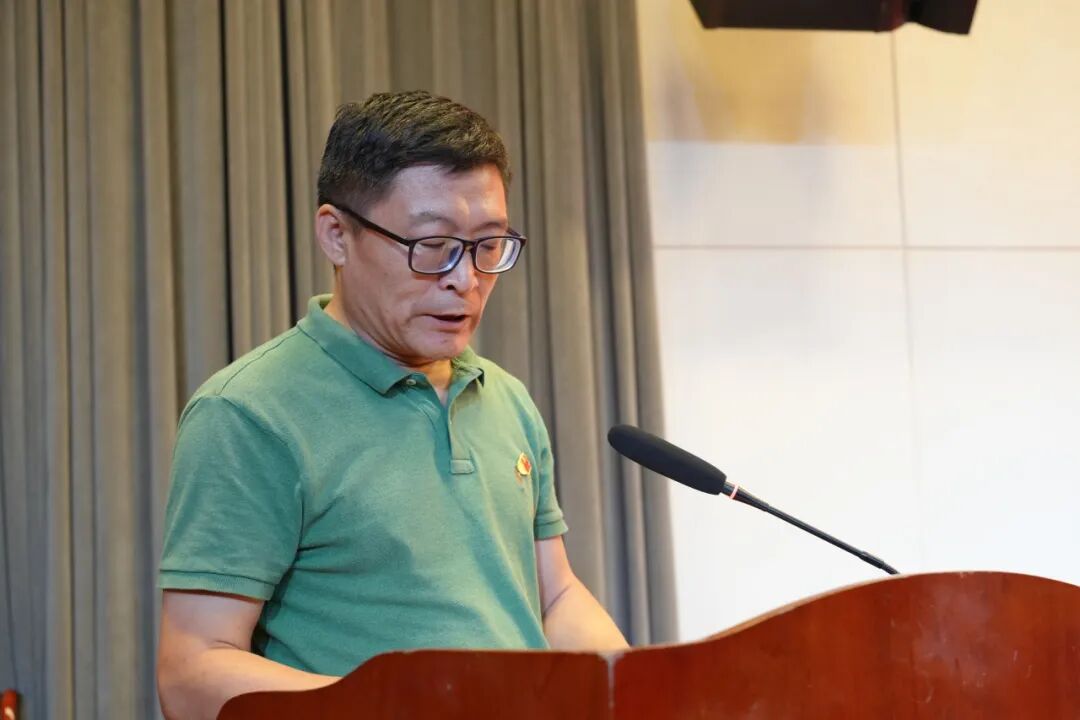 以昂扬姿态投身学校 “十五五” 发展