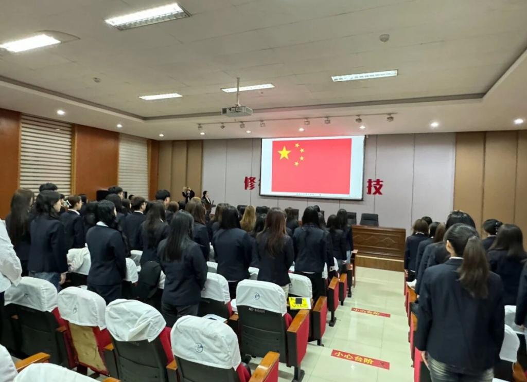 组织开展德甲买球官网成为纽卡斯尔联全