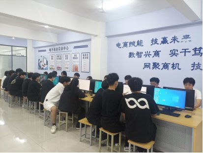 精准对接区域餐饮行业人才需求