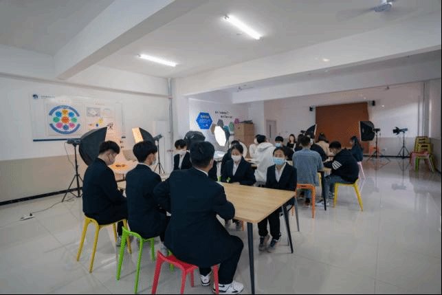 电子商务直播实训室和大型仿真电子商务