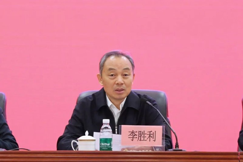 省委德国足球甲级联赛中文官网免费注册